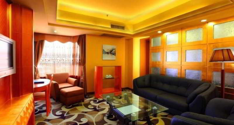 Bluesky Hotel Guangzhou Exterior photo