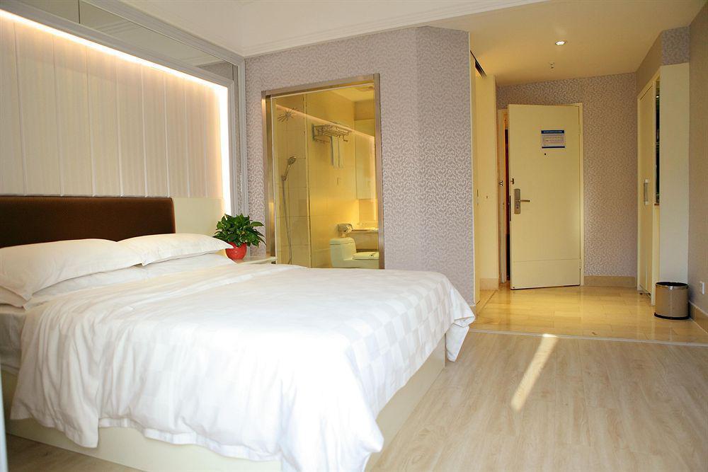 Bluesky Hotel Guangzhou Exterior photo